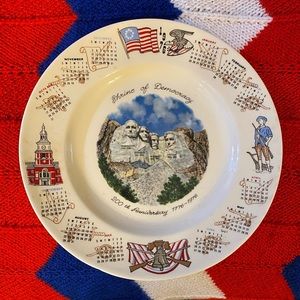 Vintage Mt. Rushmore Bicentennial Calendar Plate